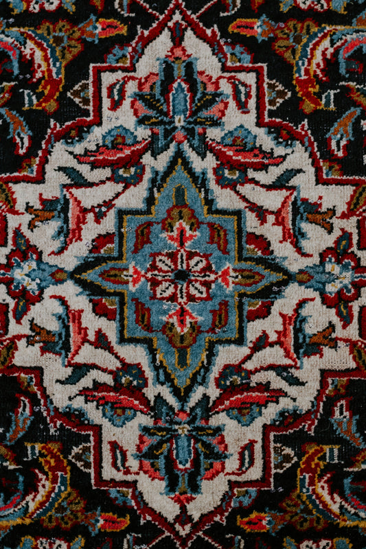 Persian Mini Rugs: Their Meaning, Patterns & Why They’re Iconic